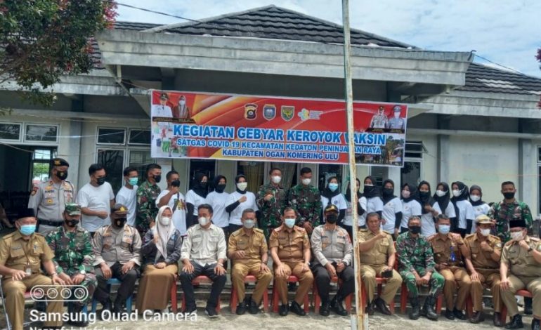 Dandim OKU Diwakili Pasi Ops Dampingi Plh. Bupati OKU, Tinjau Keroyokan Vaksin
