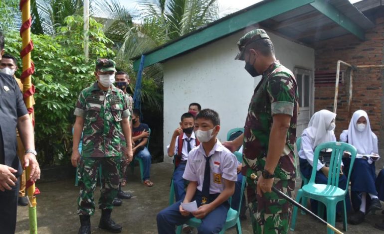 Danrem 044/Gapo Tinjau Serbuan Vaksin di Wilayah Kodim 0403/OKU
