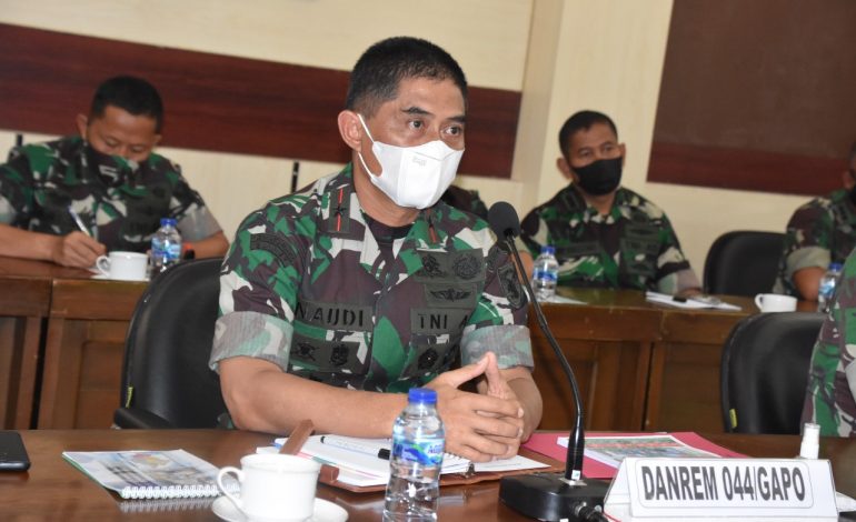 Danrem 044/Gapo, Secara Virtual Ikuti Jam Komandan Yang di Pimpin Pangdam ll/Swj