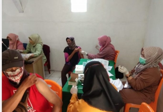 Koramil Sako Kodim Palembang Kembali Laksanakan Keroyokan Vaksin