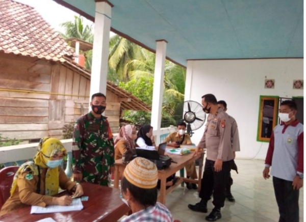 Danramil 13/Lubuk Batang Pantau Langsung Pelaksanaan Serbuan Vaksinasi Covid-19