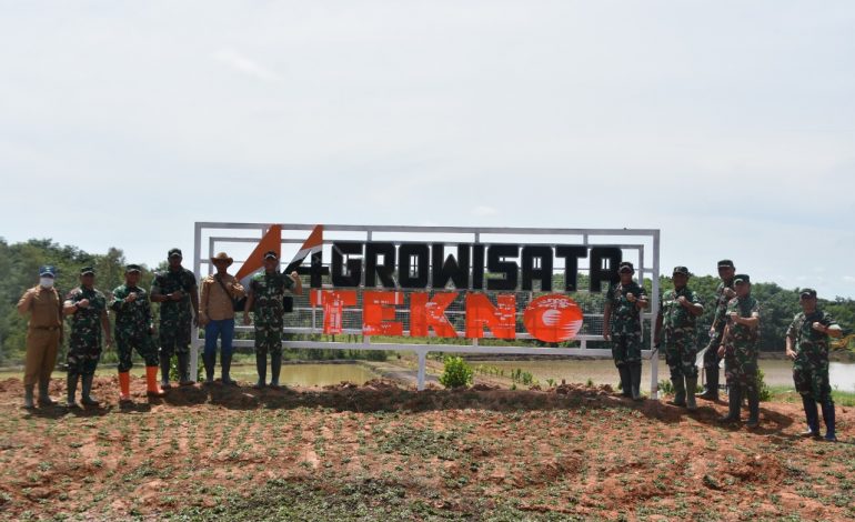 PANGDAM II/SRIWIJAYA TINJAU LOKASI AGROWISATA DI BANYUASIN