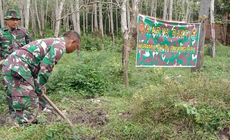 BUKTI KEMANUNGGALAN TNI-RAKYAT, KORAMIL 402-06/TANJUNG BATU GELAR KARYA BHAKTI