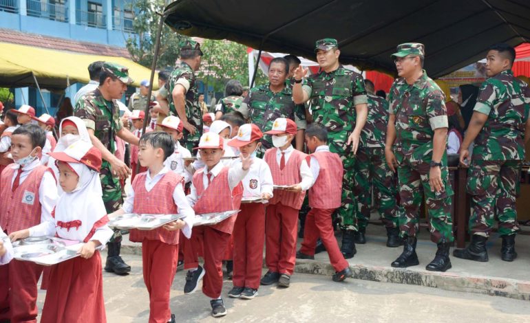 KASREM 044/GAPO HADIRI LAUNCHING PROGRAM UNGGULAN KODAM II/SWJ “DAPUR MASUK SEKOLAH”